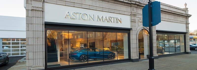 Aston Martin Summit