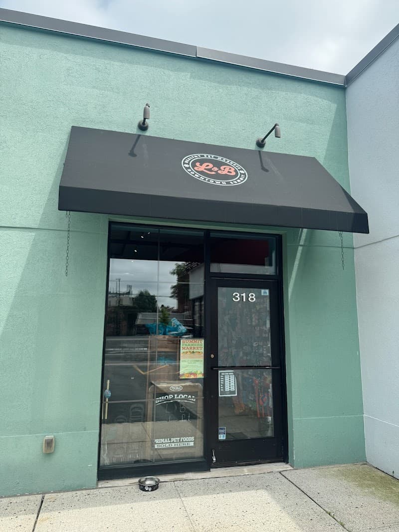 L&B Healthy Pet Markets - Summit
