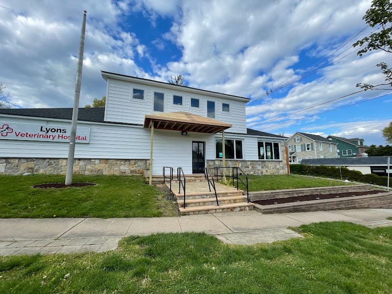 Lyons Veterinary Hospital