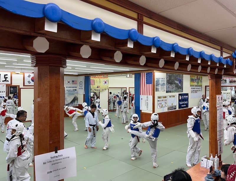 Master Yoo's Summit Martial Arts