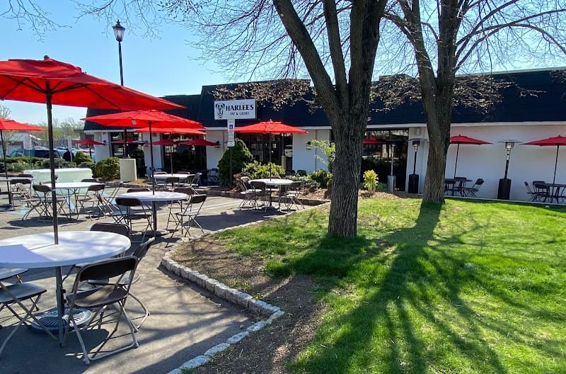 HARLEE’S TAP & GRILLE
