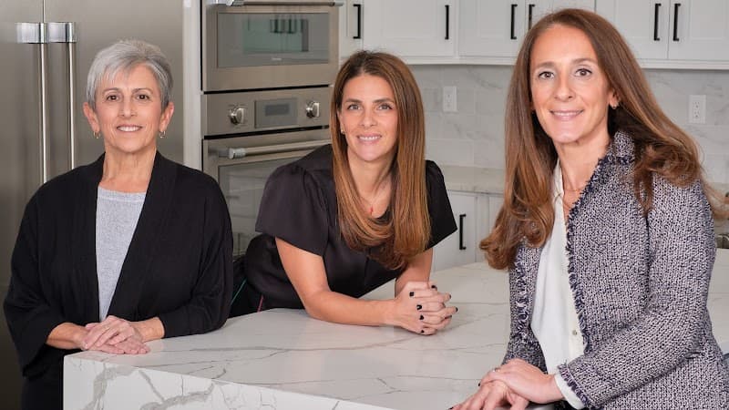 Century 21 Emma Realtors